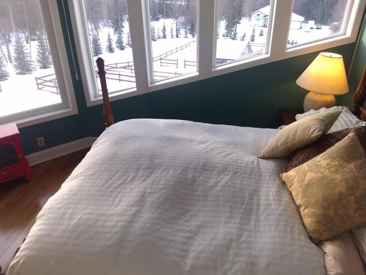Alaska Sundance Retreat Bed & Breakfast Анкоридж Екстер'єр фото